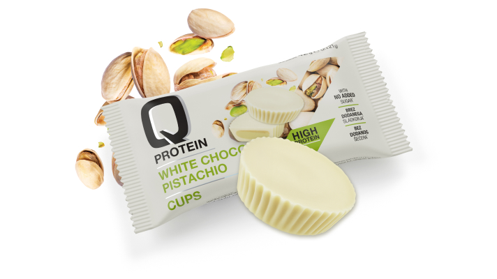 Q Protein white choco pistachio cups