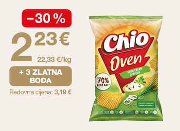 Promotivna grafika prikazuje Chio Oven čips (Sour Cream & Onion). S lijeve strane istaknuta je akcijska cijena 2,23 € uz popust od -30 % te cijena po kilogramu 22,33 €/kg. Prikazana je i pogodnost „+ 3 zlatna boda”, dok je ispod navedena redovna cijena 3,19 €.